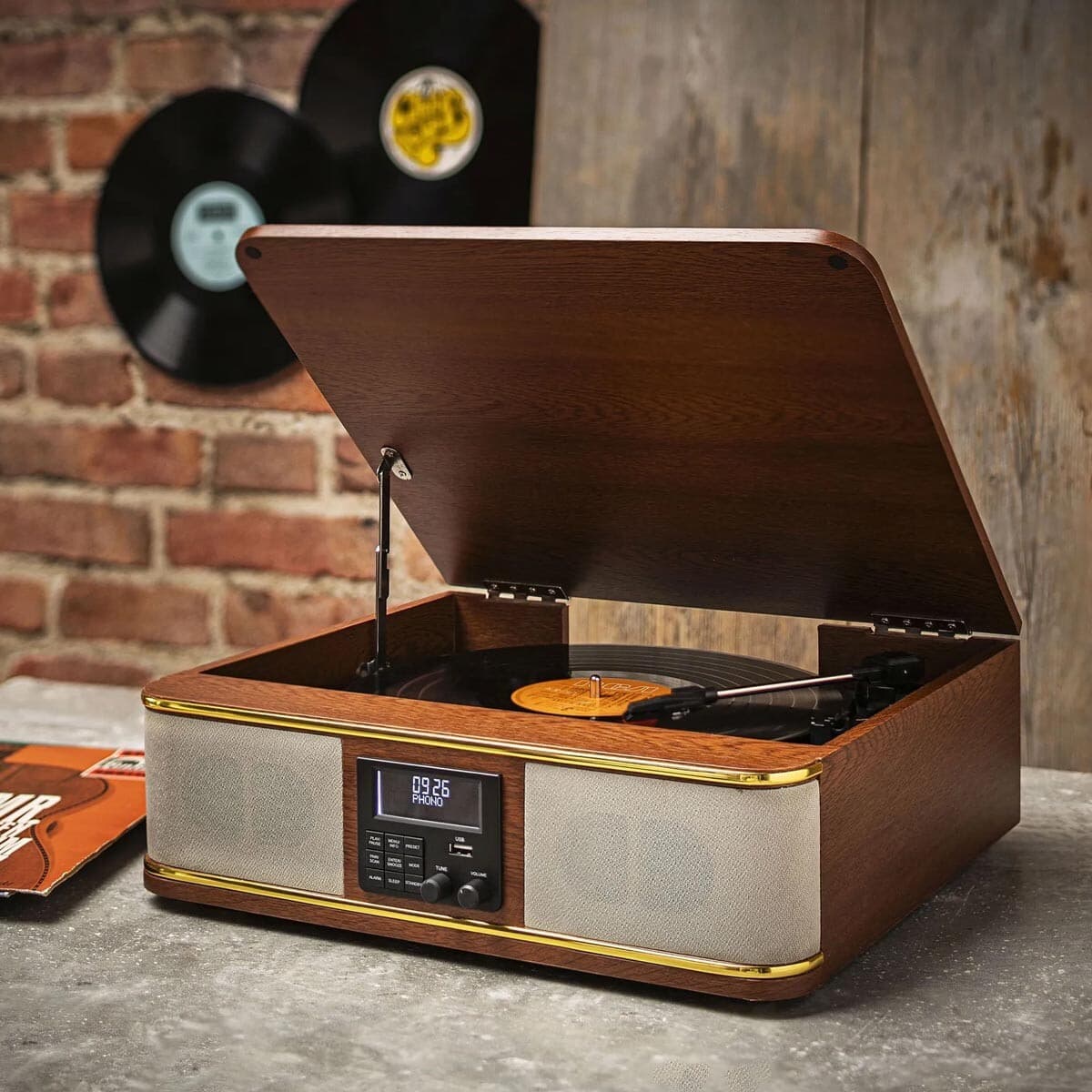 Kompaktný gramofón DAB+ a FM rádio 1