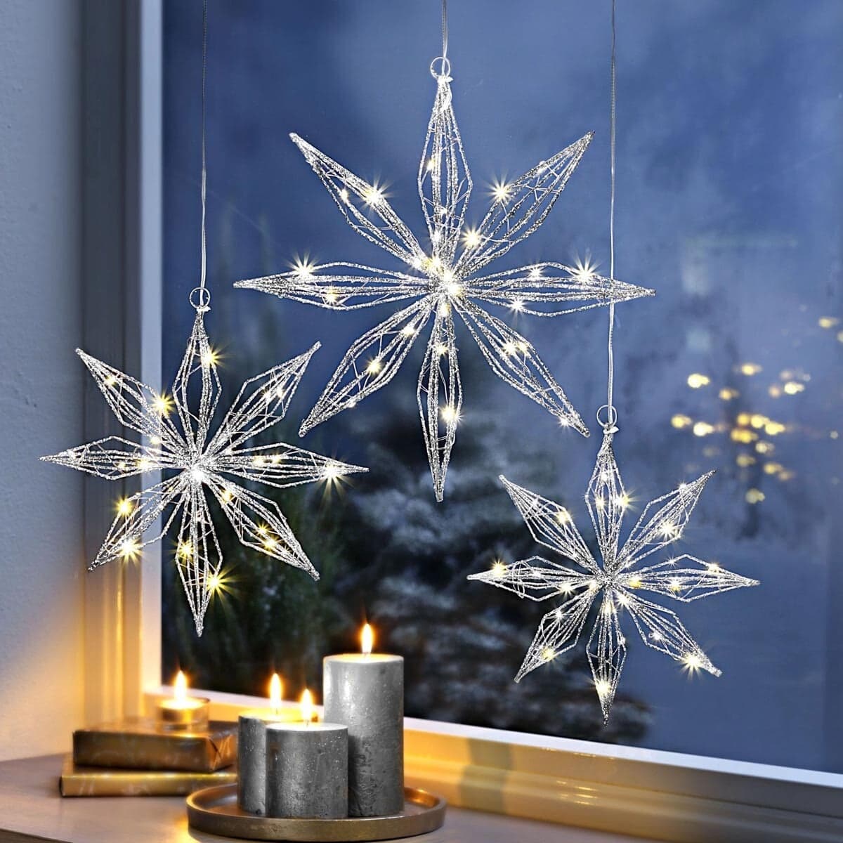 LED závesná hviezda Strieborná žiara 1