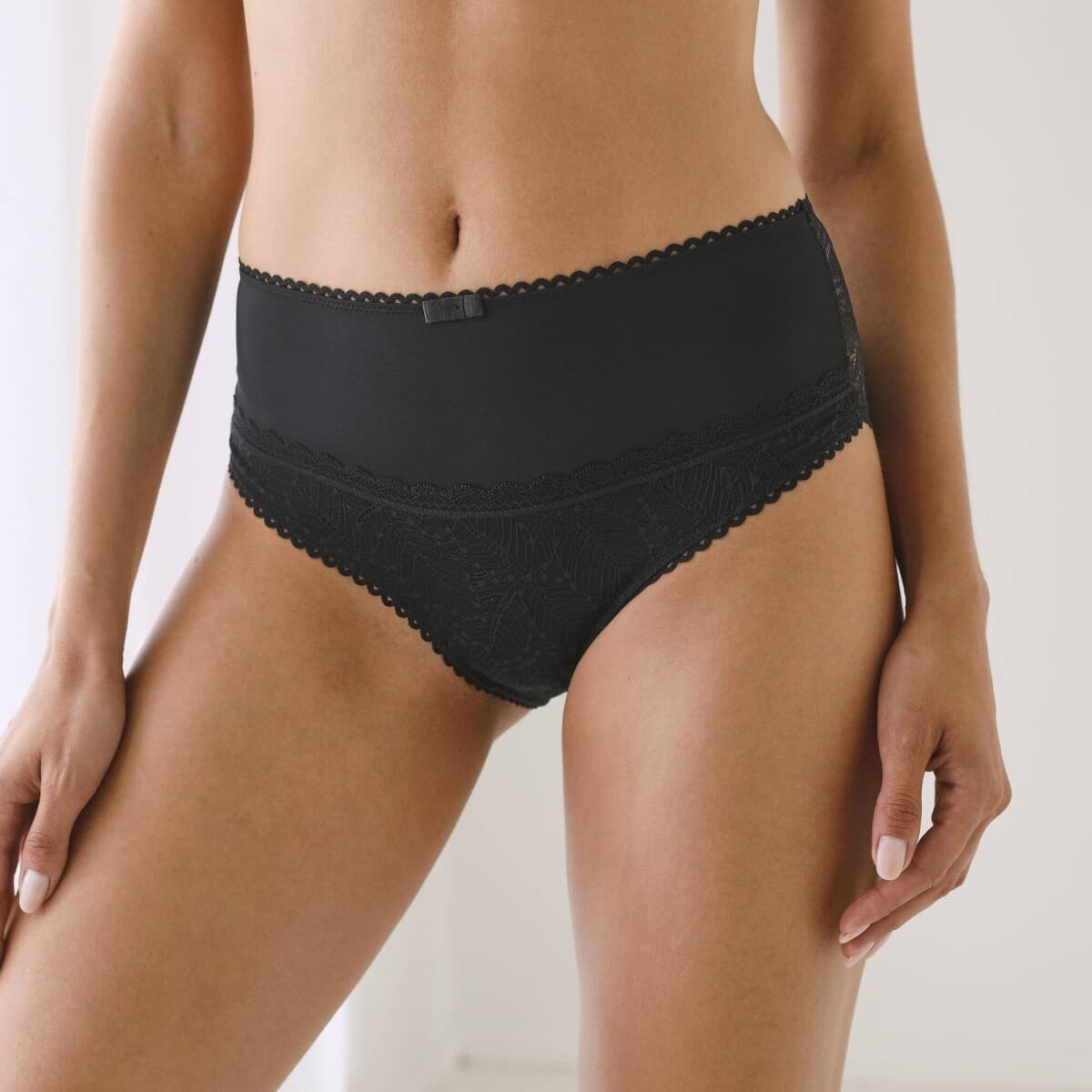 Súprava 2 maxi nohavičiek Isili zn. Confidence Lingerie z čipky a mikrovlákna 1