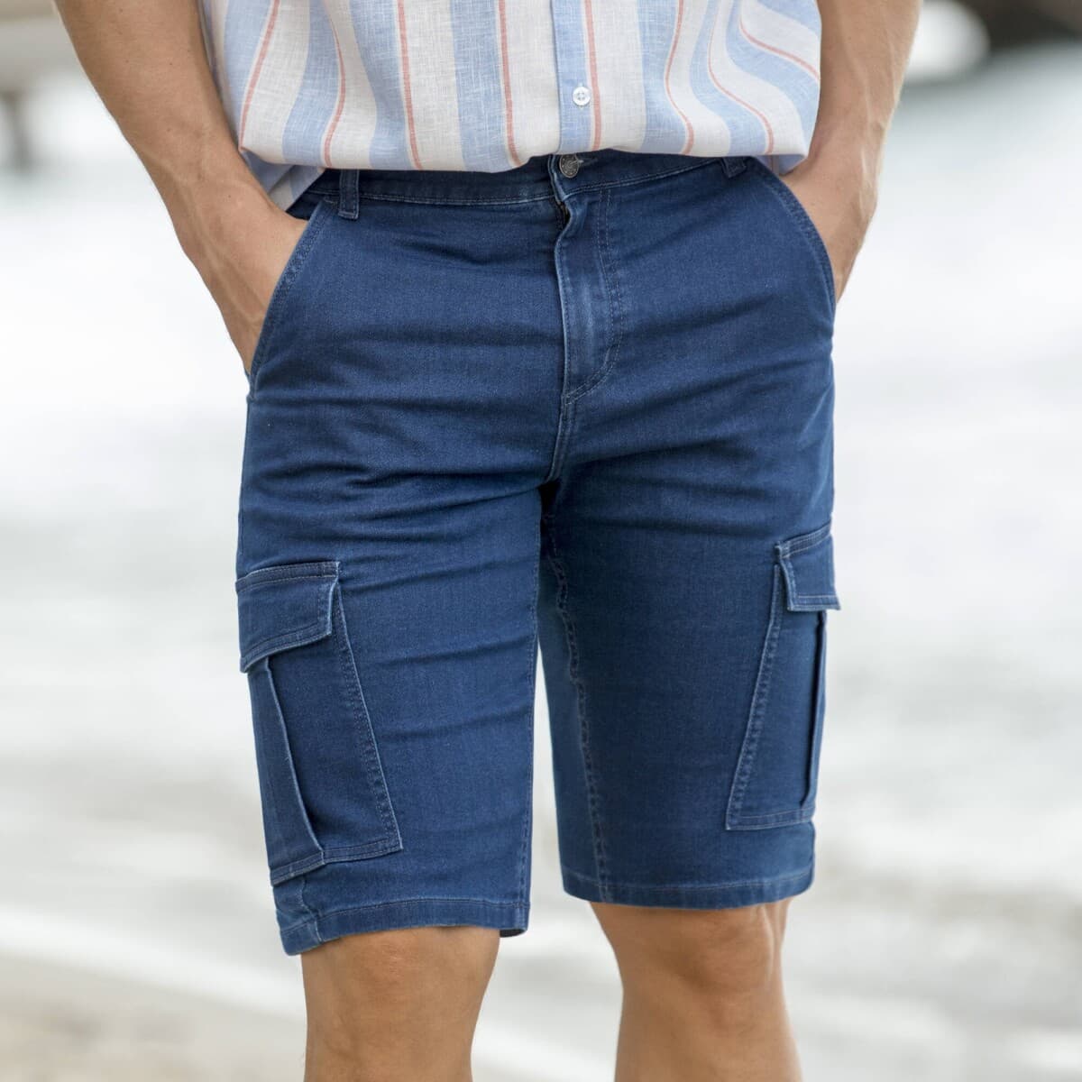 Cargo bermudy zo strečového denimu 1