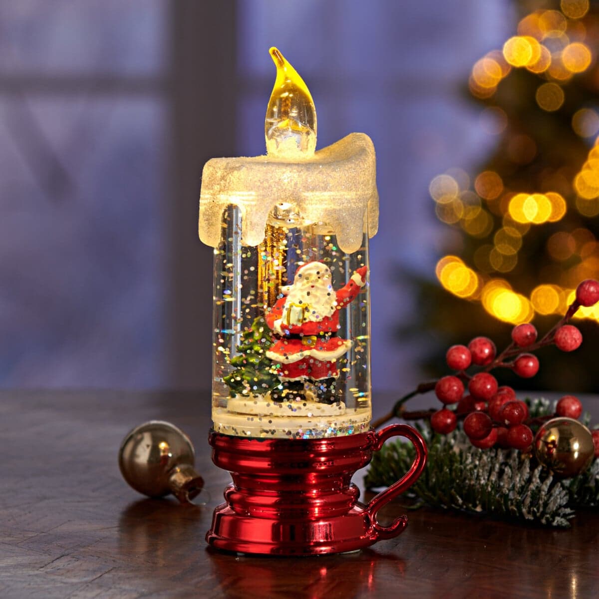 Trblietavá LED sviečka Santa 1