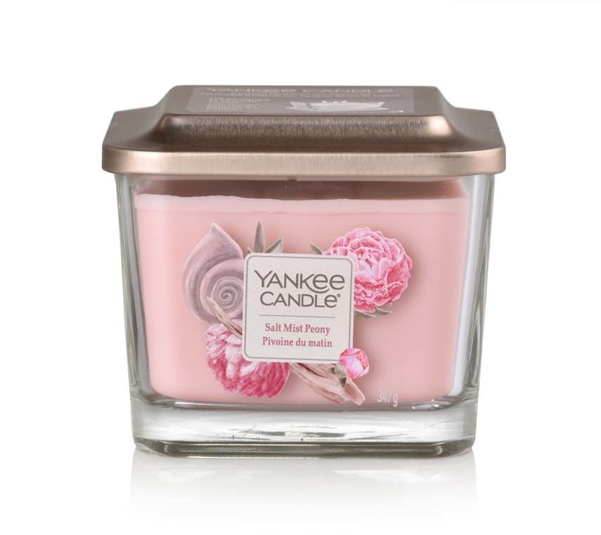Vonná sviečka Yankee Candle stredná 3 knôty Salt mist peony