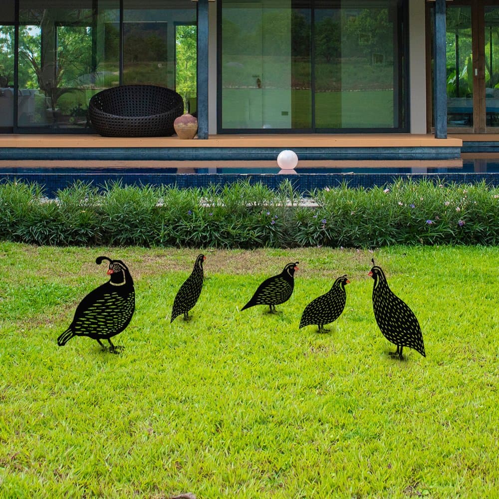 Súprava dekoratívnych kovových doplnkov do záhrady Quails
