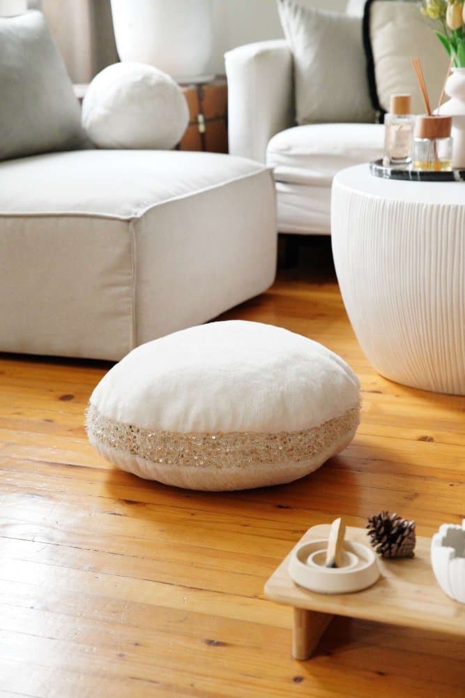 Decorative Pad Pelus - Ecru 1