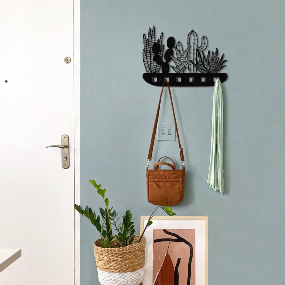 Hanger Cactus Metal Hanger - APT612 1