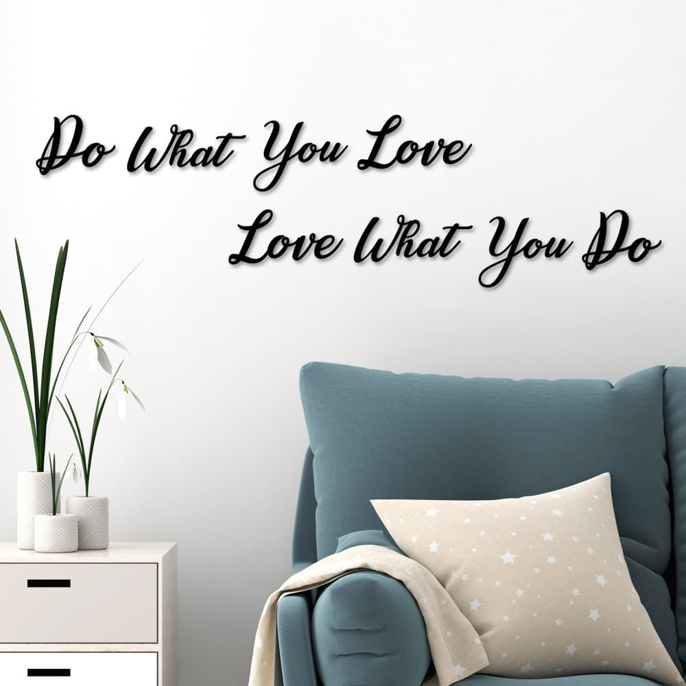 Dekoratívny kovový doplnok na stenu Do Love Love Do 1