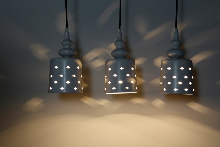 Závesná lampa 3xE27 51cm biela oceľ HAMP