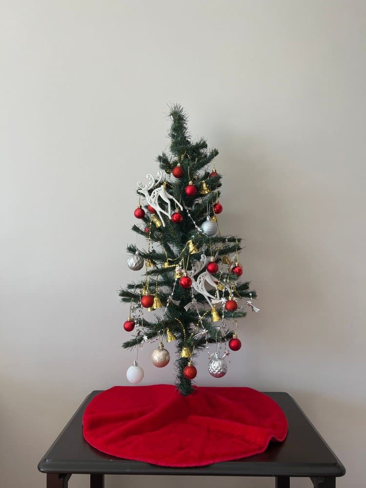 Christmas Tree Rug Pelush Christmas - Red 1