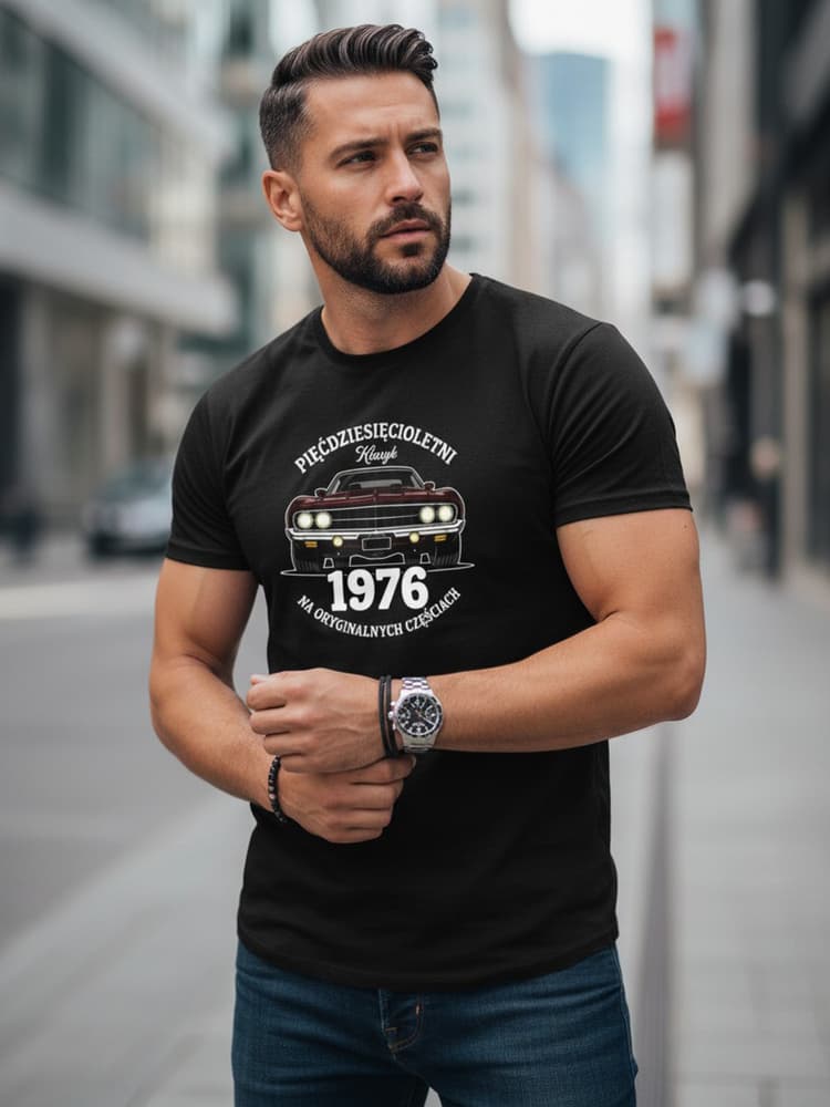Pánske čierne tričko PÄŤDESIATROČNÝ KLASIK Dstreet NX0100 1