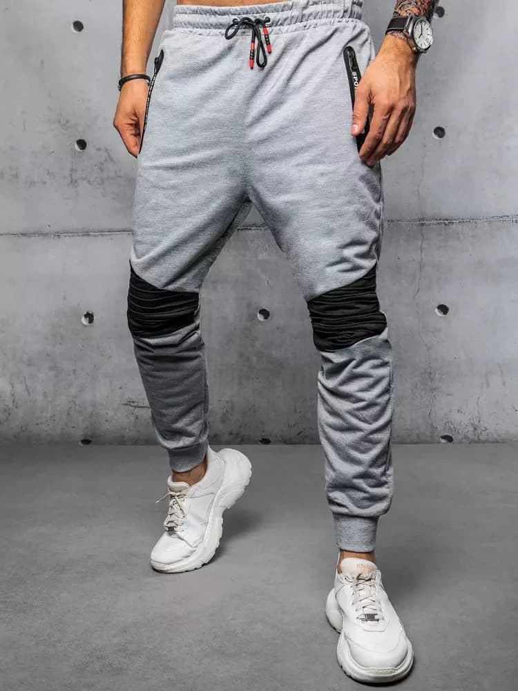 Svetlo-sivé tepláky v trendy prevedením skl.6