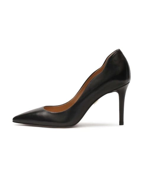 Black leather pumps with wavy upper 1