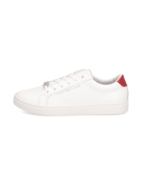 TH ESSENTIAL SNEAKER 1