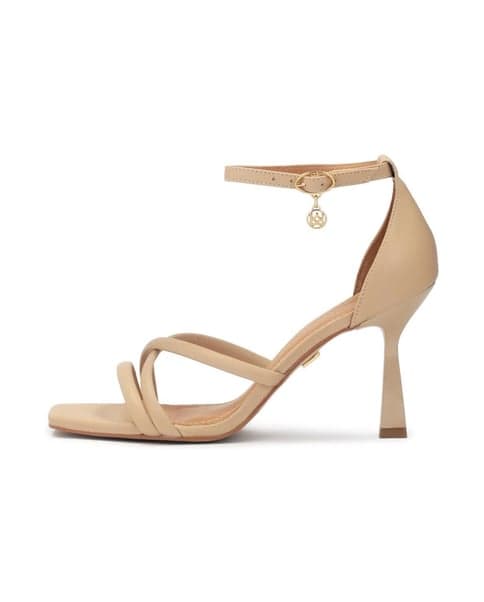 Minimal style beige sandals 1