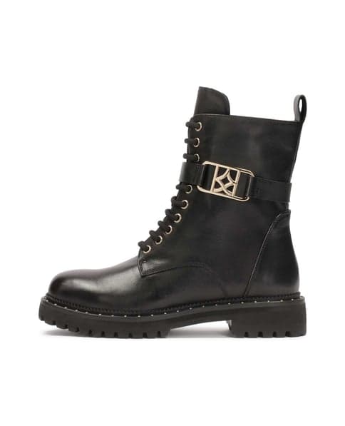 Classic boots with detachable strap 1