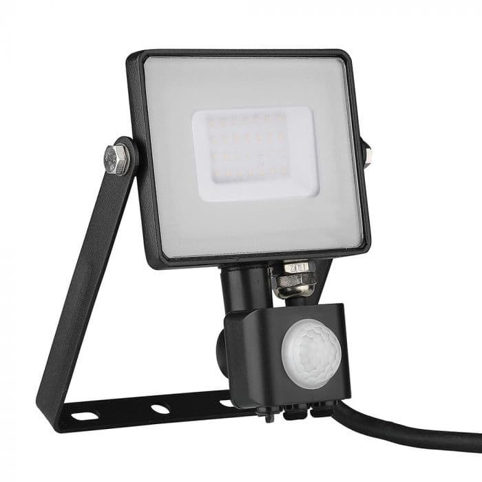 Reflektor LED so senzorom PRO 30W, 3000K, 2400lm, čierny, VT-30-S (V-TAC) 1