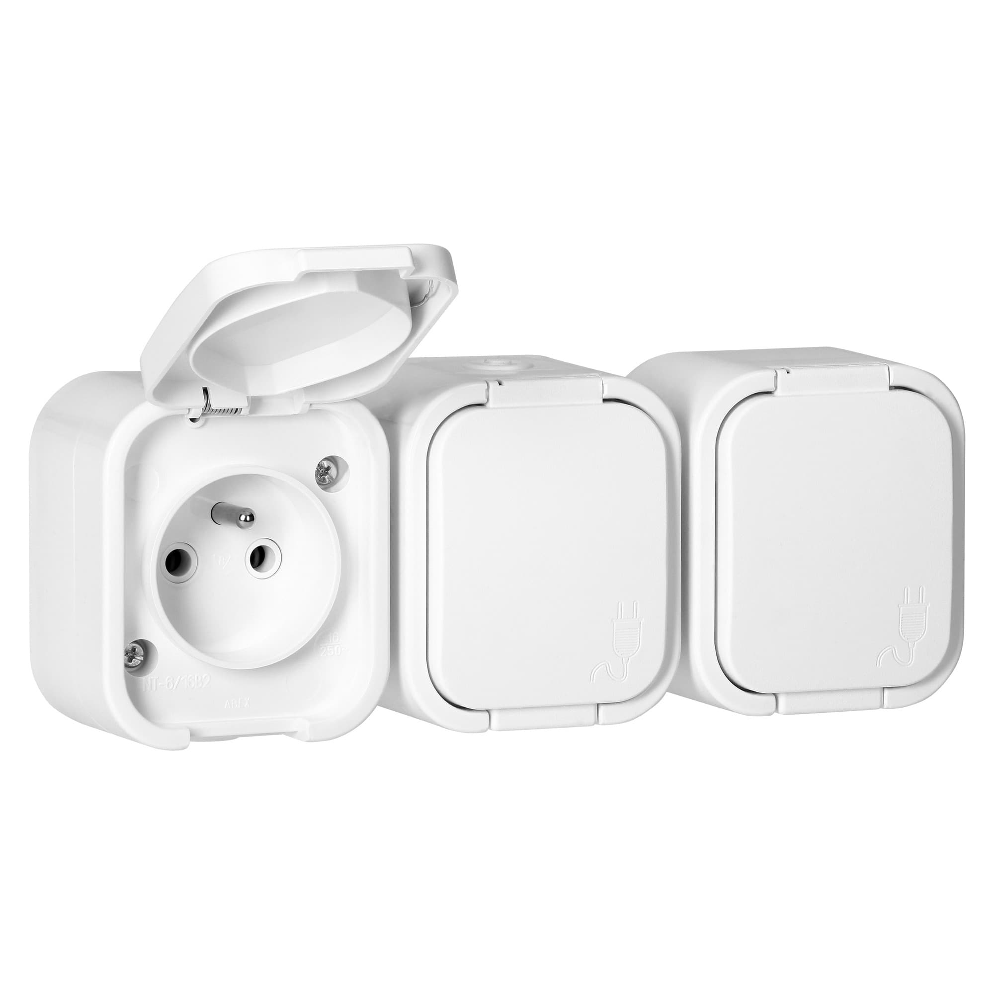 Surface-mounted triple socket 3x2P+E, splash-proof with cover B2, IP54, NT-316 B2, white 1