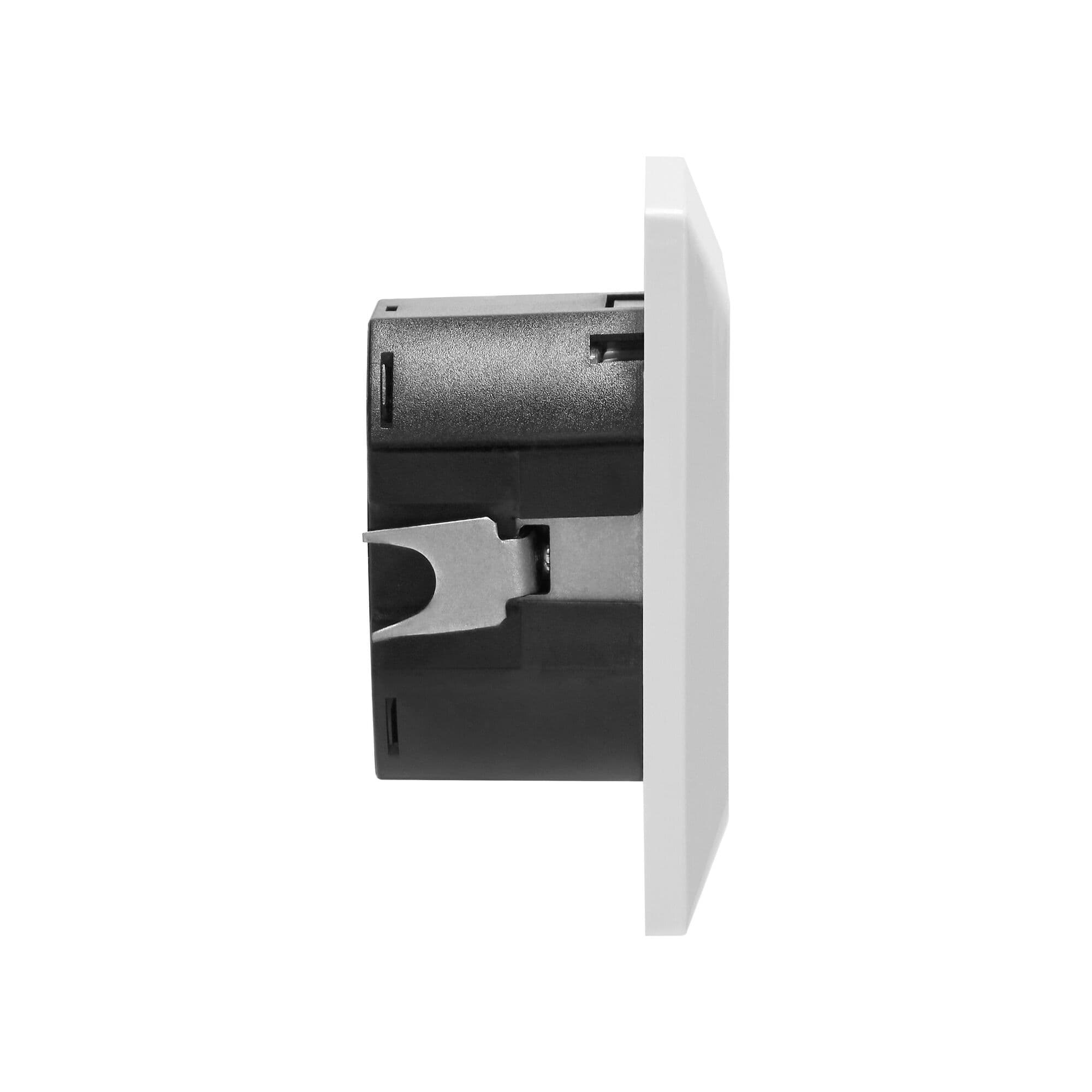 Jednoduchá zásuvka Schuko s dvomi nabíjačkami (USB A + USB C),5VDC 2,8A, pod omietku,biela 1