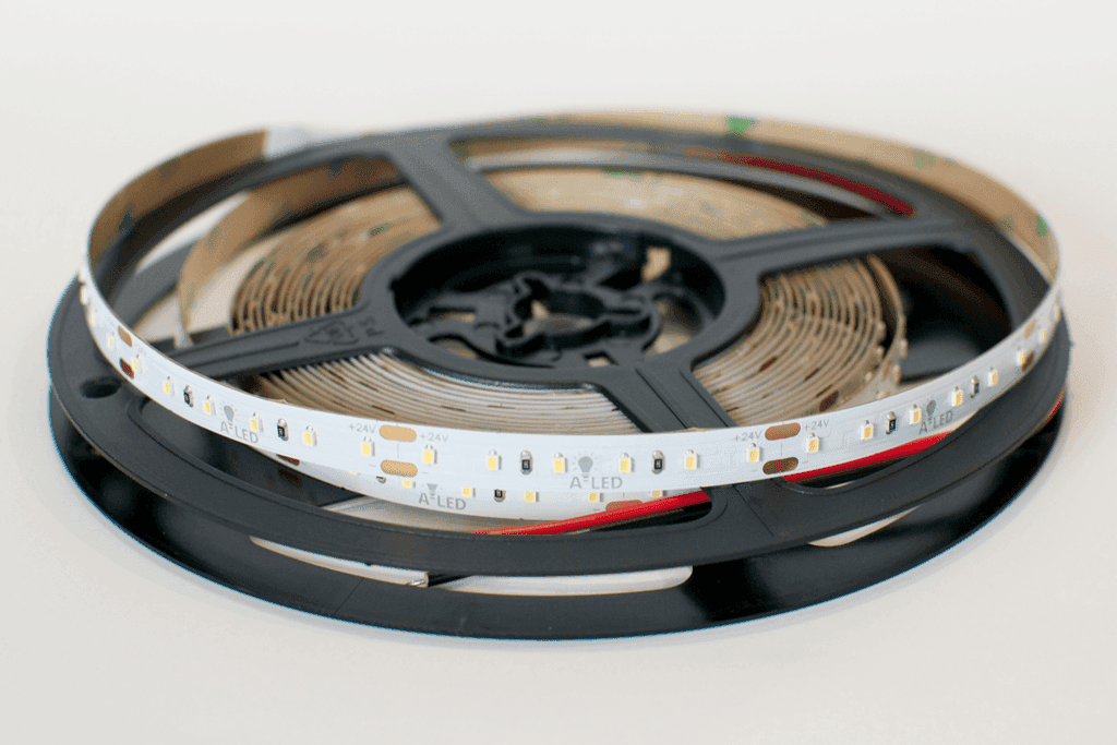 Pásik LED 24V 6W 3000K, 540lm/m, 1m, 120 LED/m, IP20 1