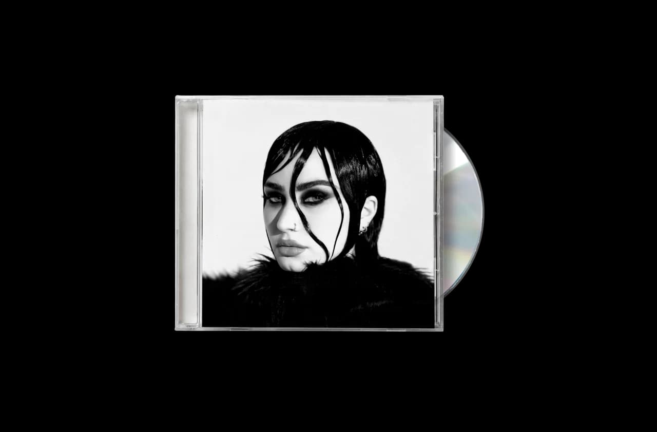 CD Demi Lovato - Revamped 1