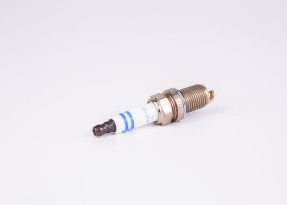 BOSCH Zapaľovacia sviečka 0242236571 1