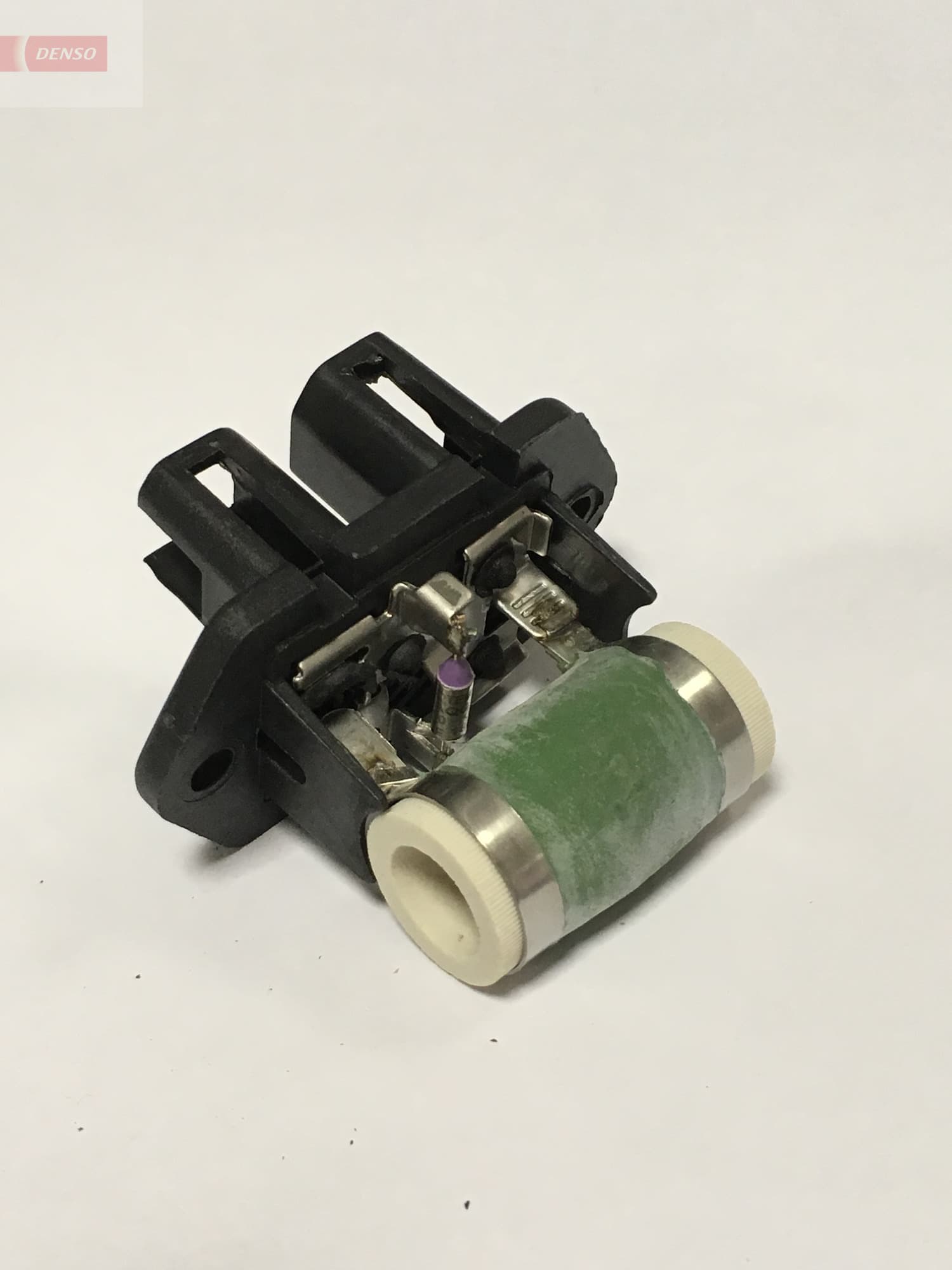 DENSO Predradný odpor elektromotora ventilátoru DRS09001 1