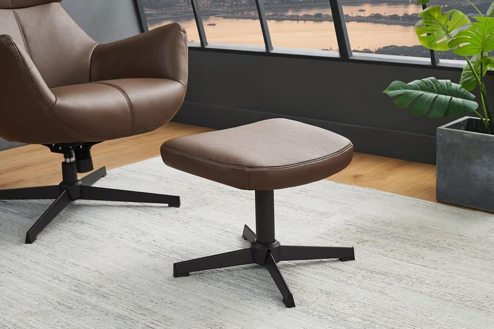 Estila Moderná industriálna podnožka Krespa s hnedým poťahom z ekokože a čiernou kovovou nohou 36 cm 1