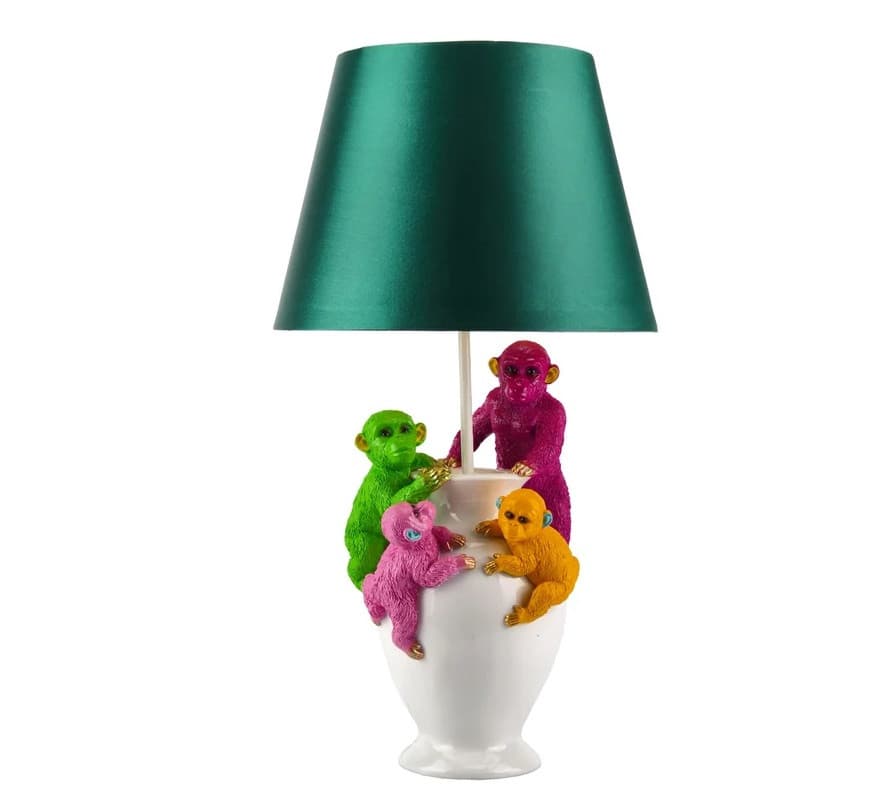 Estila Dizajnová stolná lampa Tierra Glam so zeleným textilným tienidlom a bielou podstavou s farebnými figúrami opíc 55 cm 1