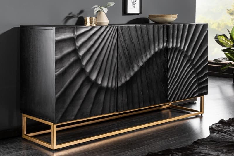 Estila Art-deco luxusný príborník Cumbria v čiernom prevedení z masívneho mangového dreva a zlatými nožičkami 140cm 1