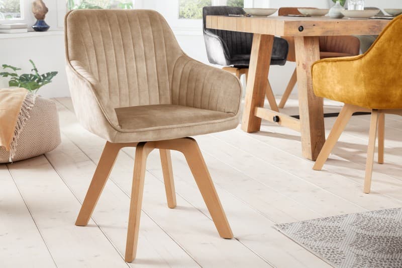 Estila Škandinávske moderné otočné zamatové jedálenské kreslo Caballet s opierkami na ruky a poťahom béžovej farby 84cm 1