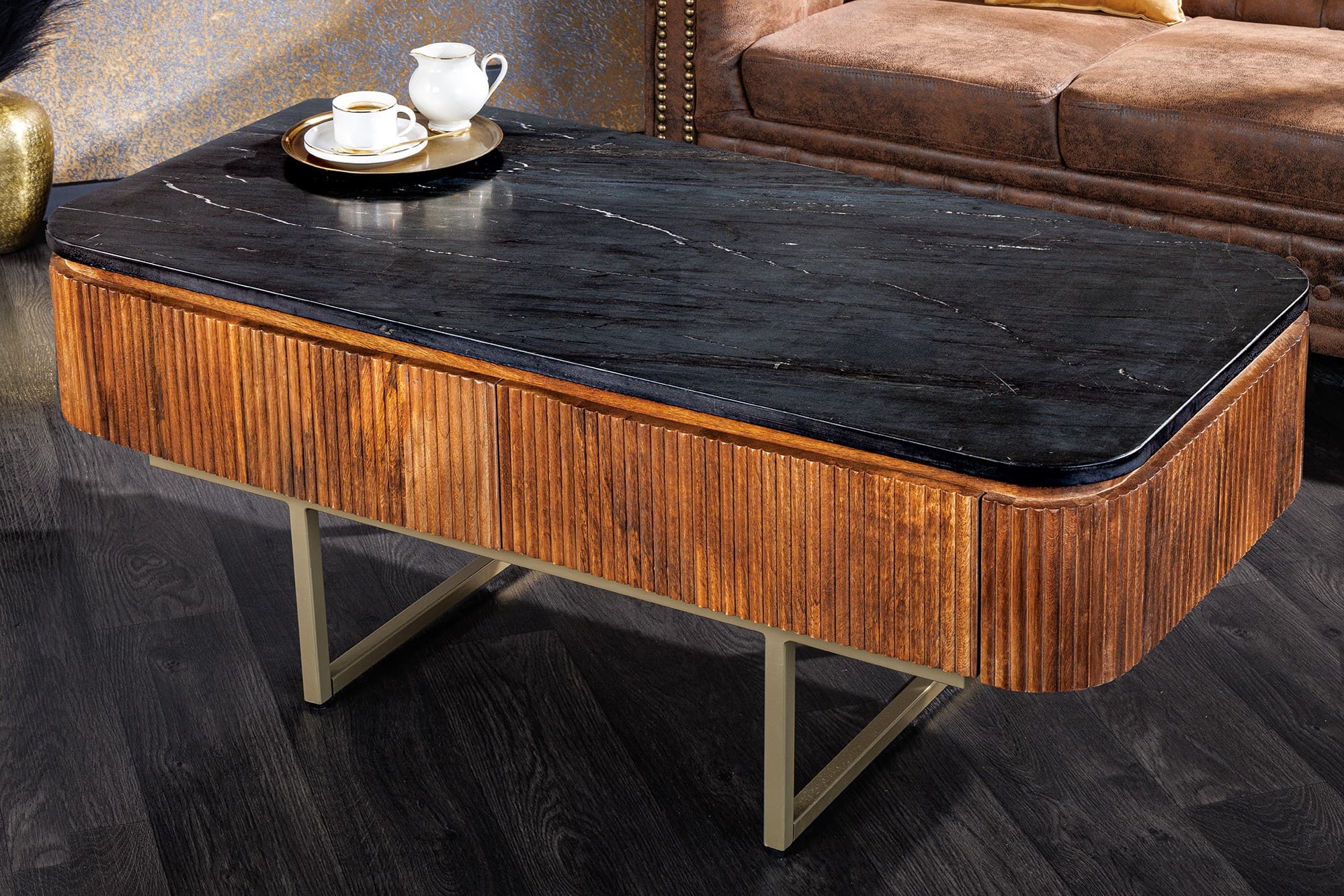 Estila Dizajnový art deco konferenčný stolík z mangového dreva z kolekcie Gatsby s mramorovým dizajnom 110 cm 1