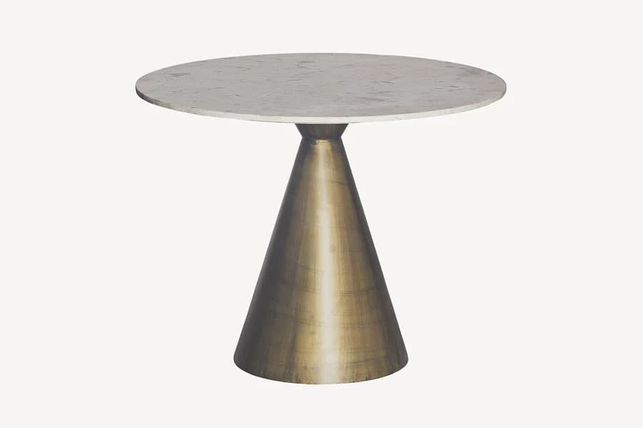 Estila Art deco mramorový okrúhly kovový jedálenský stôl Elina s kužeľovou zlatou nohou a vrchnou bielou doskou 100 cm 1