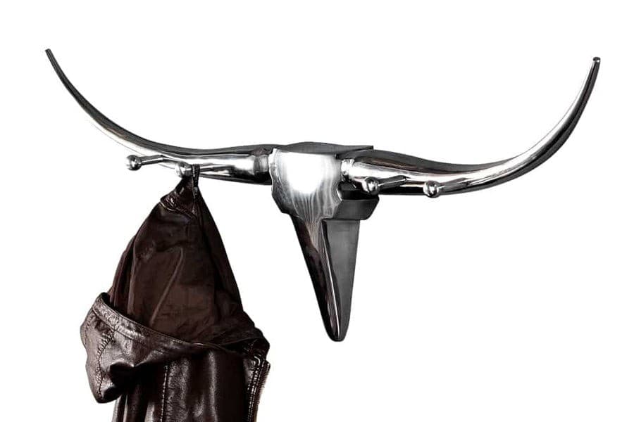 Estila Štýlový glamour nástenný kovový vešiak Bull s vidieckym nádychom v striebornej chrómovej farbe so štyrmi háčikmi 100 cm 1