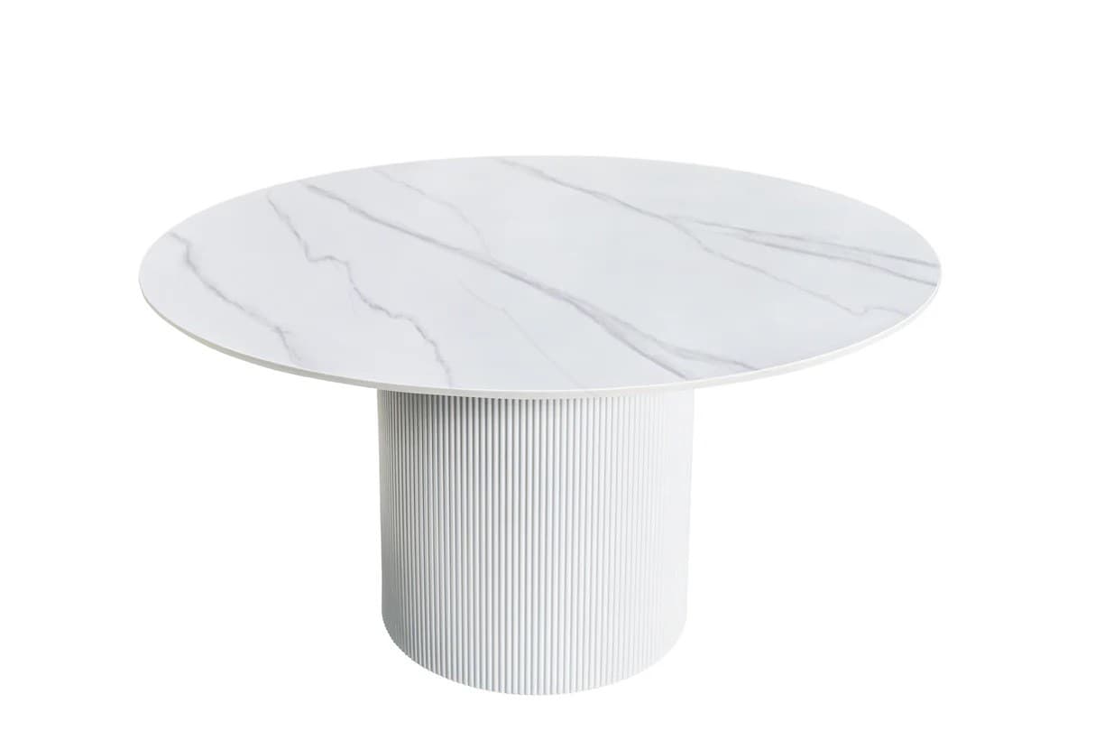 Estila Art deco okrúhly jedálenský stôl Marmol Lignia s bielou drážkovanou podstavou a mramorovou bielou doskou 120 cm