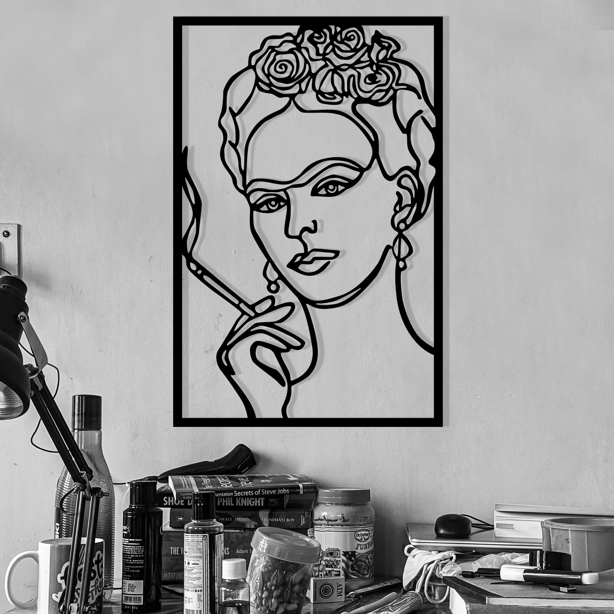 Nástenná kovová dekorácia Kahlo čierna 1