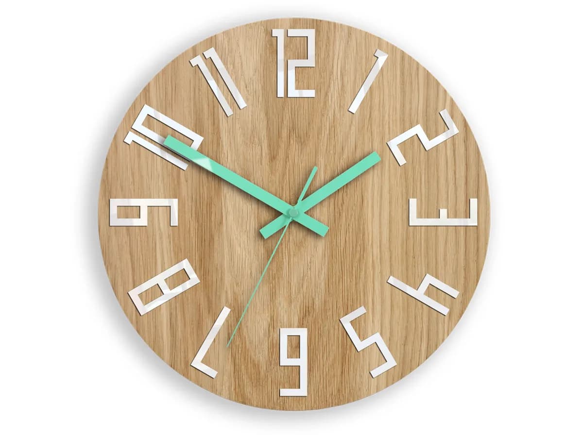 Drevené nástenné hodiny štíhle 33 cm biele/mätové/hnedé