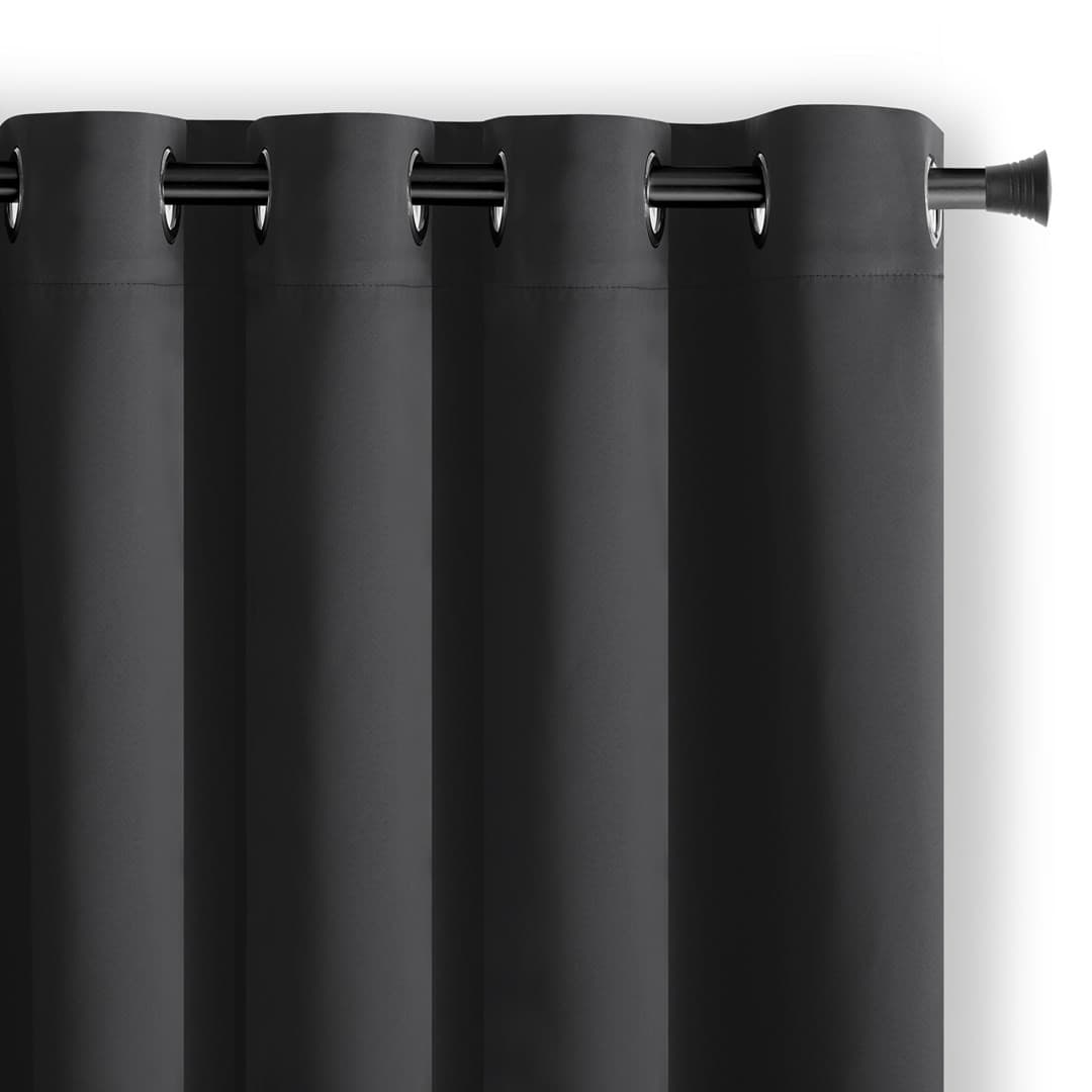 Záves AmeliaHome Blackout s priechodkami 140x245 cm čierny 1