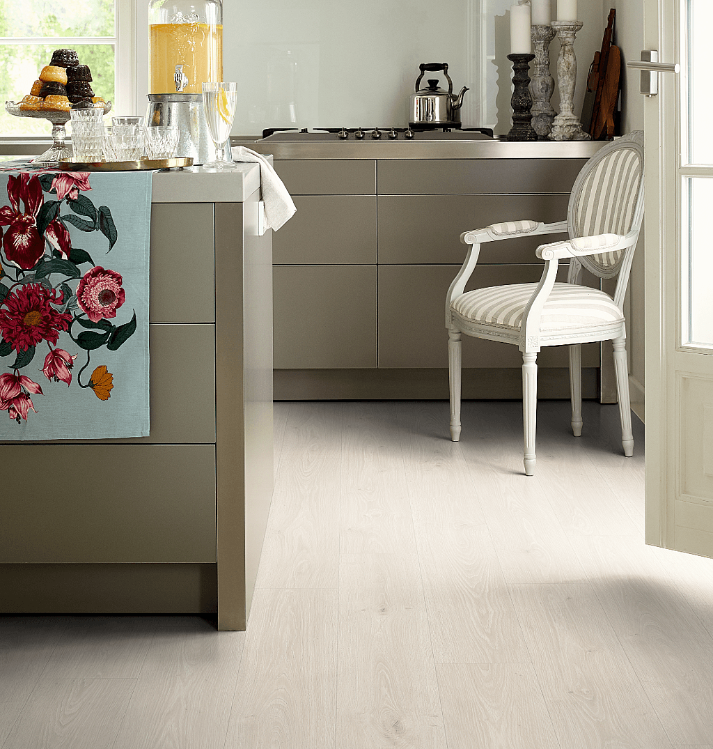 EGGER Aquadura Dub camden biely EDF194