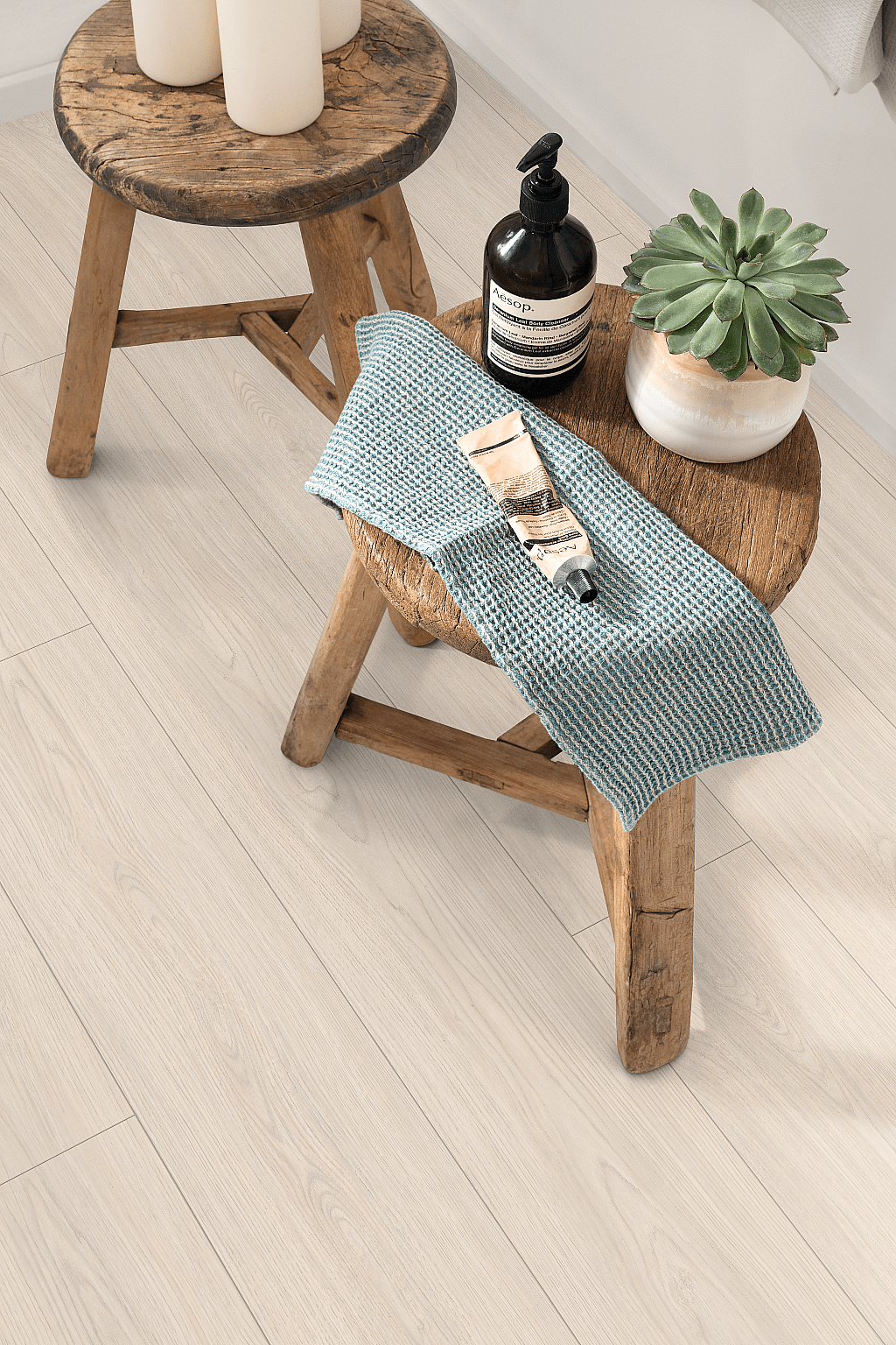 EGGER E-motion aqua plus Dub casella biely EL2150 1