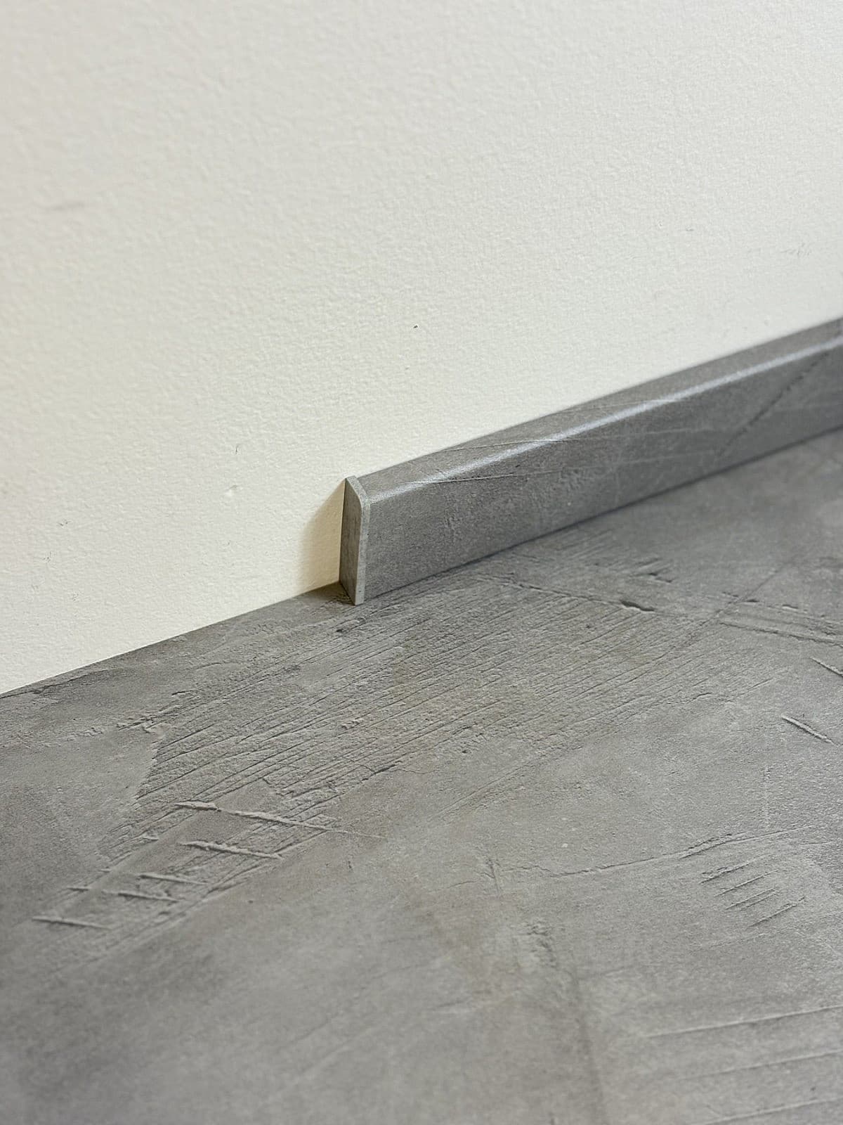 Lišta CANADIAN DESIGN SPC rigid Beton 8594187734435 Lišta 1