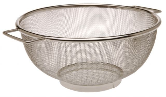 Kinekus Cedník, hustý s rúčkami, kovový, priemer 220mm 1