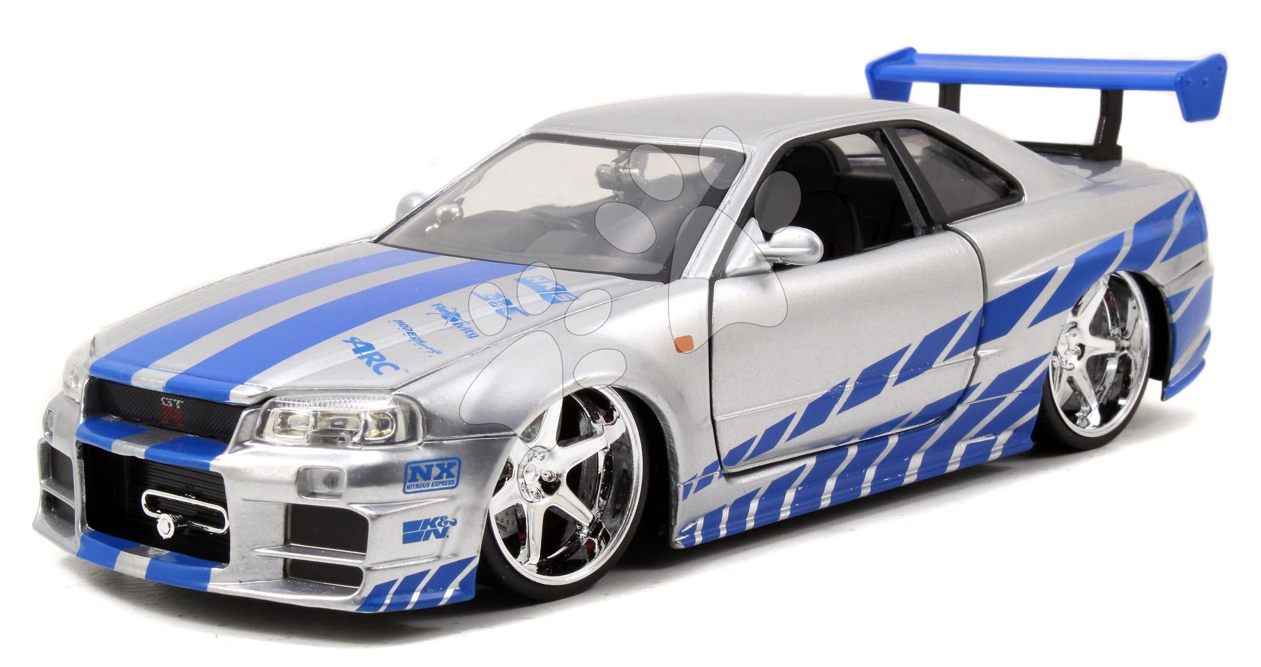 Autíčko Nissan Skyline GT-R 2002 Fast & Furious Jada kovové s otvárateľnými časťami dĺžka 19 cm 1:24