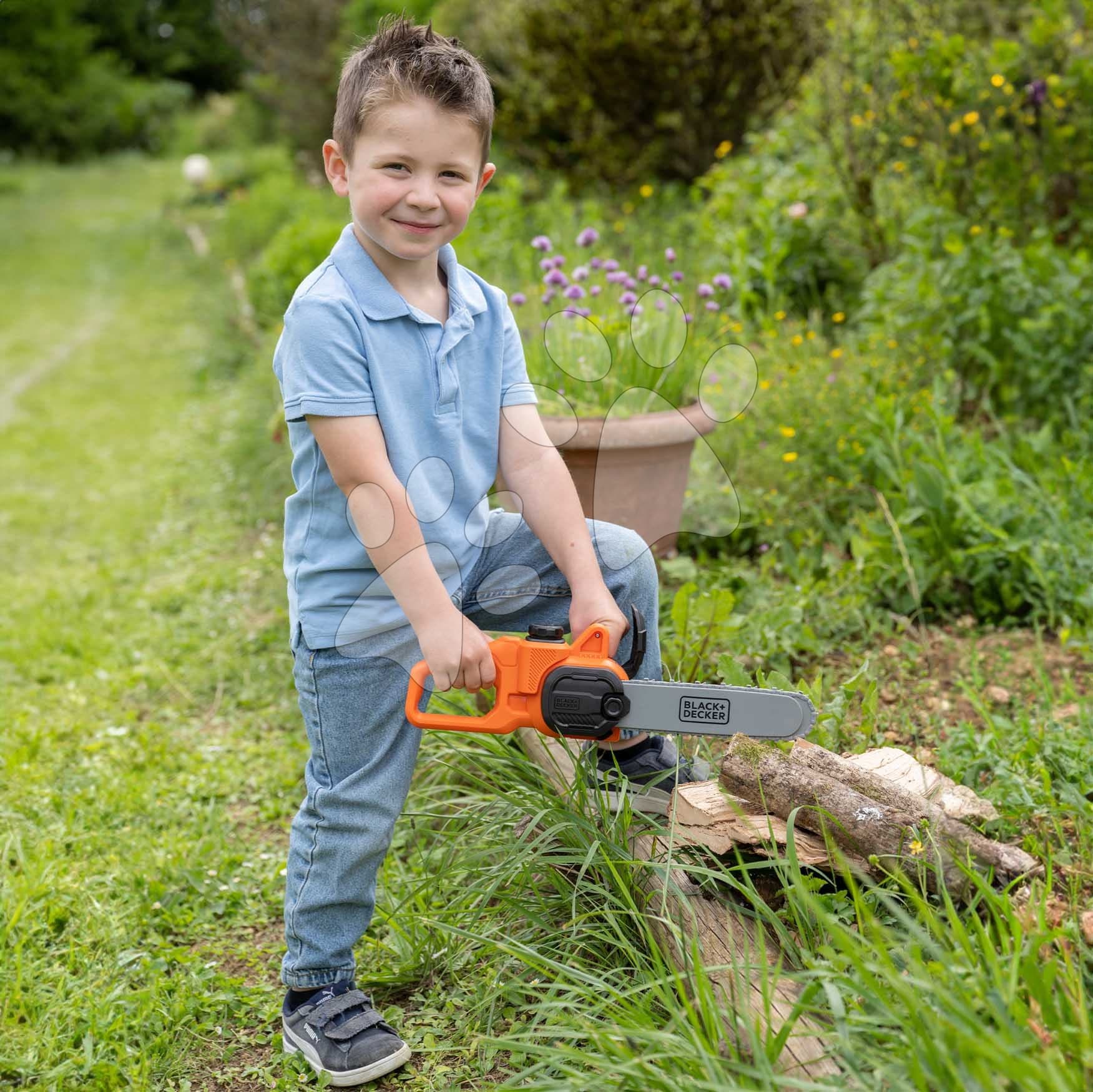 Motorová píla elektronická Black&Decker Chainsaw Smoby so zvukom svetlom a pohyblivou reťazou 1