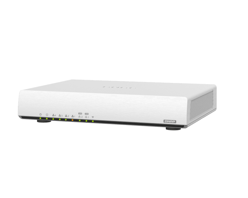 QNAP Wi-Fi 6 SD-WAN router QHora-301W (4x GbE / 2x 10GbE / 2x USB 3.2 / 8 interných antén) 1