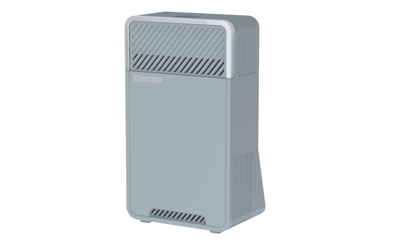 QNAP trojpásmový Wi-Fi SD-WAN Mesh router QMiro-201W (2xGbE / 1xUSB 3.2 / Bluetooth / 4 int. antény) 1