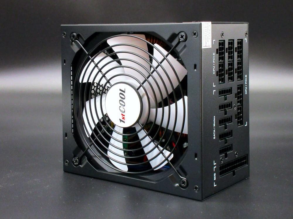 1stCOOL zdroj 700W WHITE STORM 700, APFC, 85+, modulárny, ATX 1