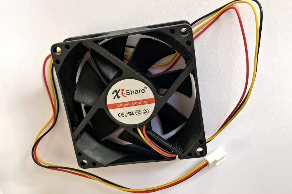 EUROCASE ventilátor 80mm, 12V (3pin) 1