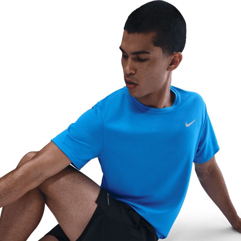 Pánske bežecké tričko s krátkym rukávom NIKE M NK DF UV MILER SS BLUE HERO REFLECTIVE SILV 6