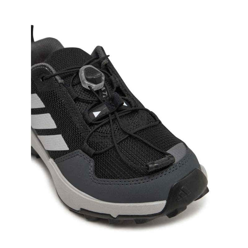 Juniorská nízka turistická obuv ADIDAS Terrex AX4S SL Jr core black grey two grey six 5