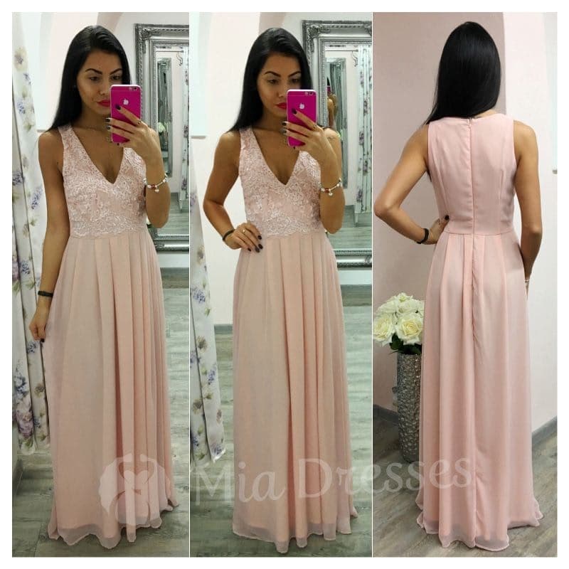 Púdrové šifónové šaty s krajkou Veľkosť: M