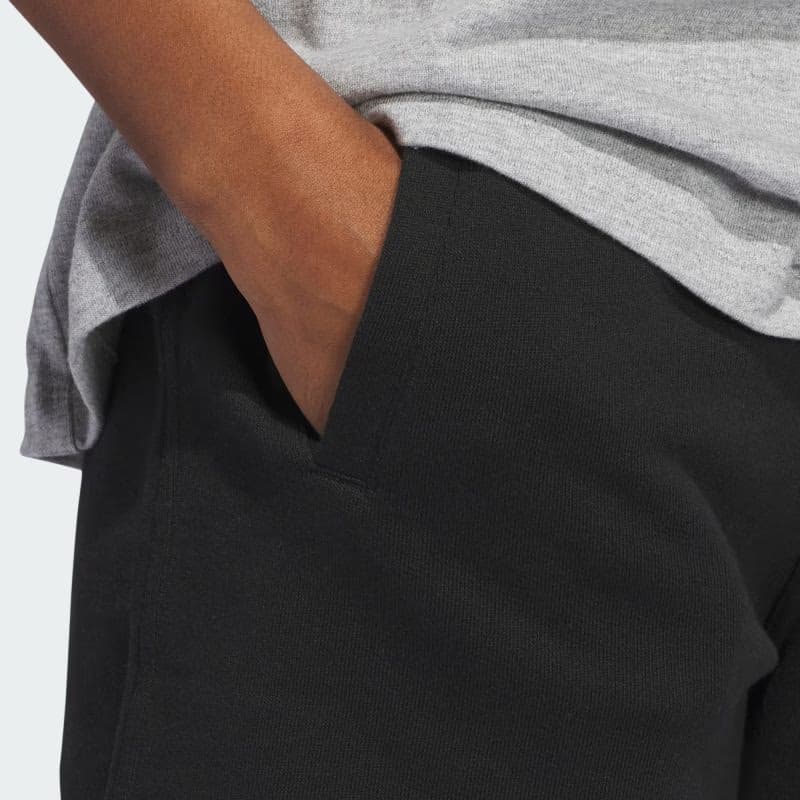 Dámske kraťasy ADIDAS ORIGINALS ESS SHORTS-BLACK 5